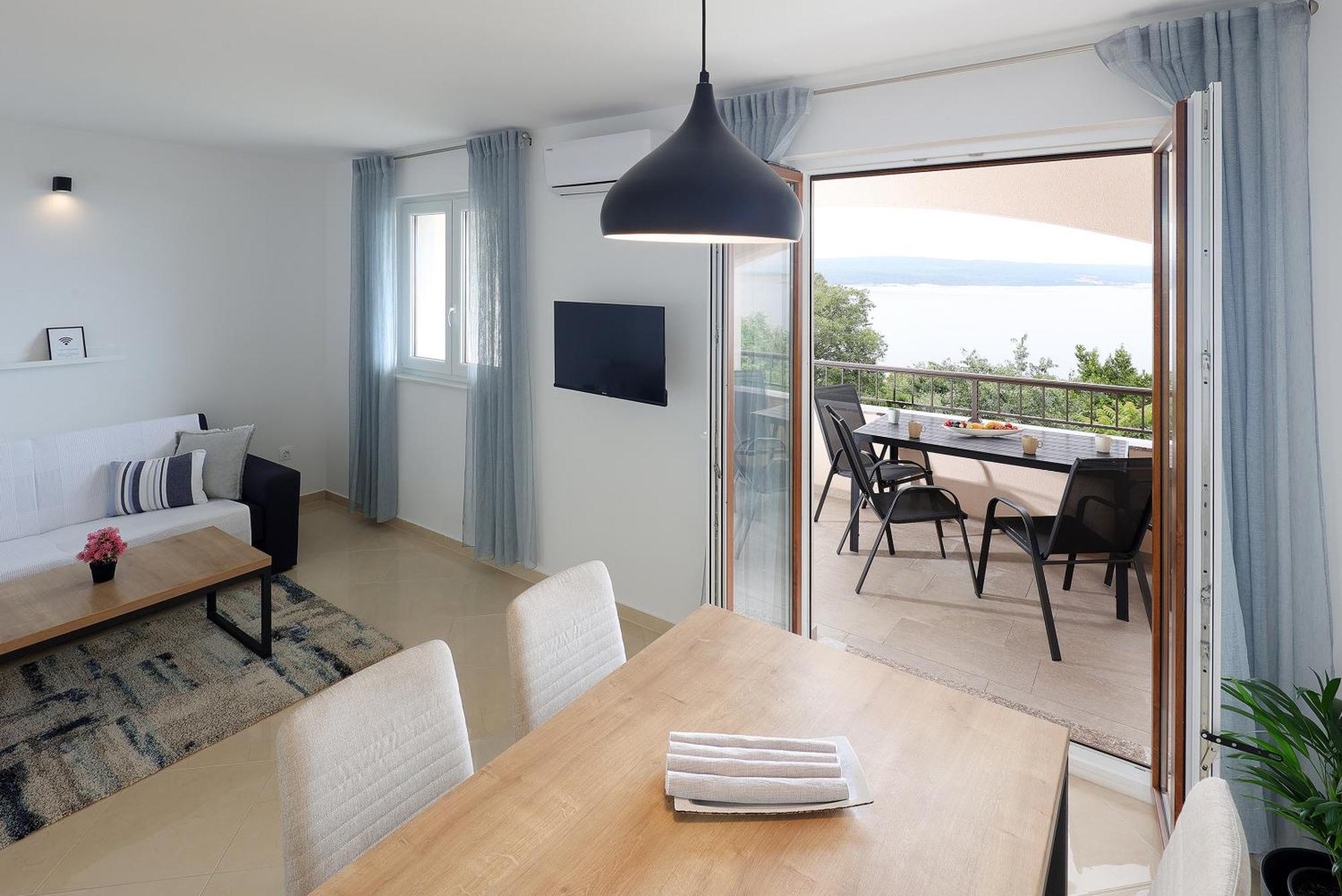 Apartments Via Sole Dramalj Bagian luar foto